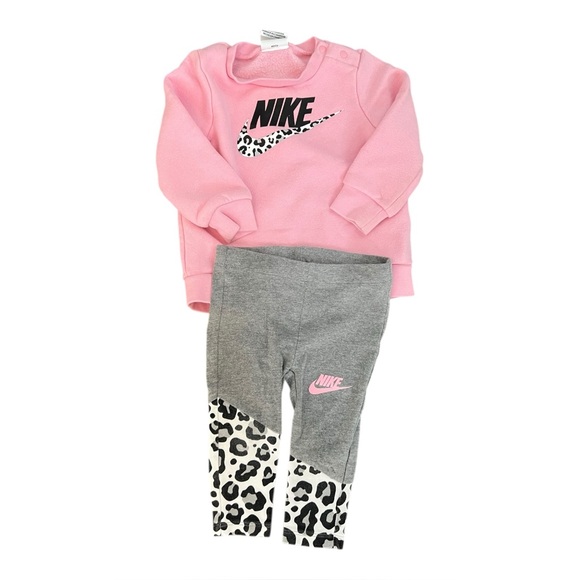 Lot of 6-12M Outfits Baby Girl, Nike, Jessica Simpson, Splendid, Pippa & Julie - Picture 2 of 15